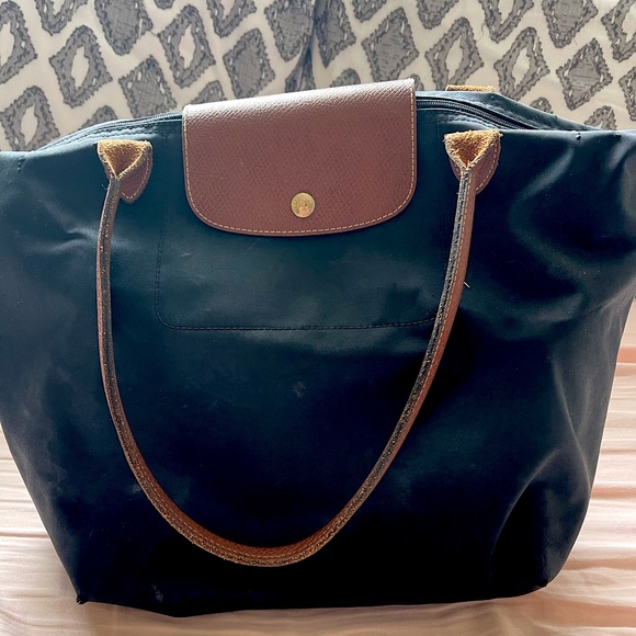 Longchamp La Pliage tote - Picture 2 of 10